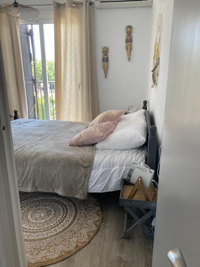 Charmante Maison Coeur De Ville 650M Plage Empuriabrava Eksteriør billede