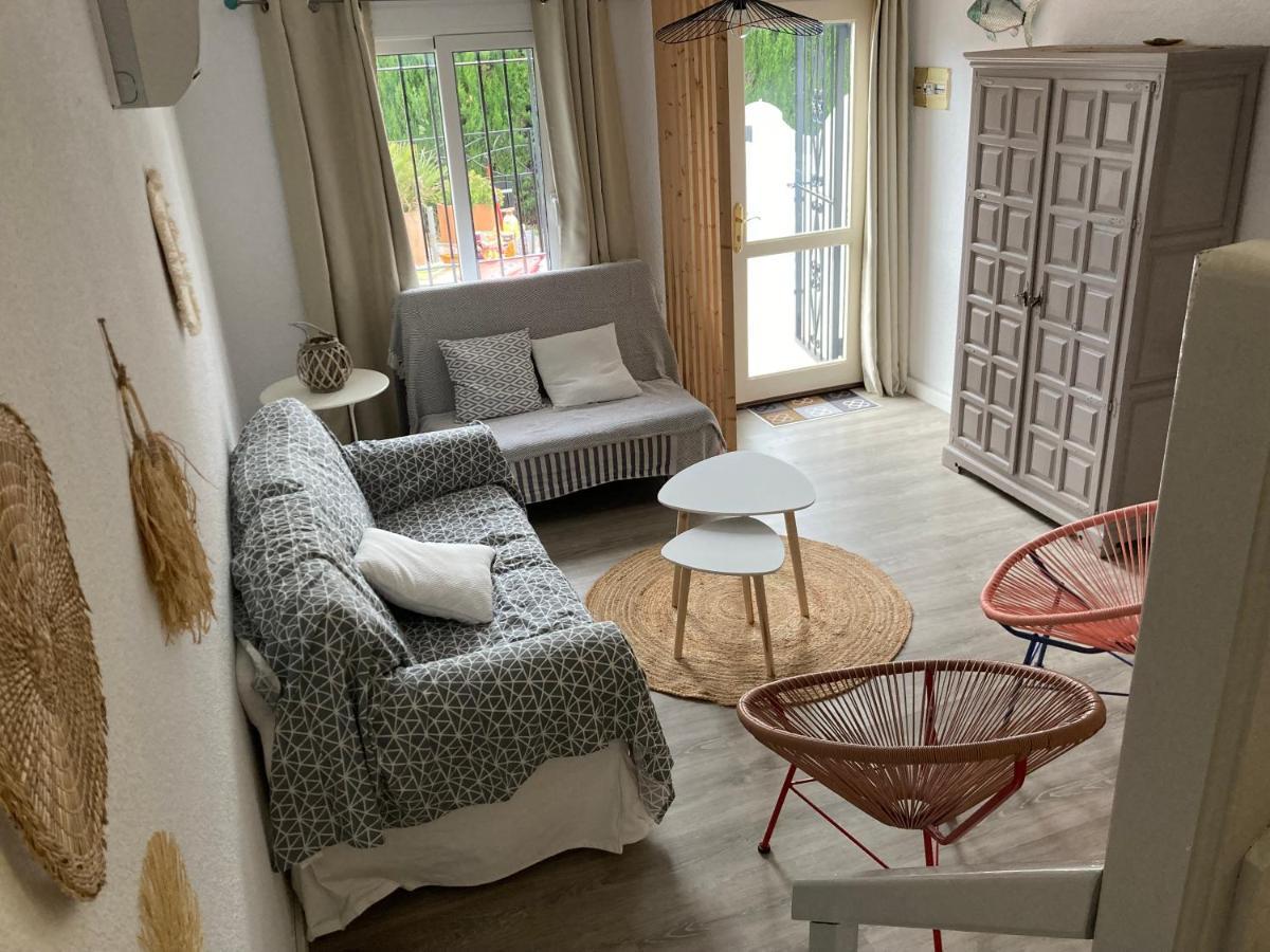Charmante Maison Coeur De Ville 650M Plage Empuriabrava Eksteriør billede